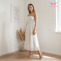 Anspruchsvolles Spitzenabendkleid im klassischen Stil