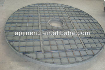 Wire mesh mist eliminator