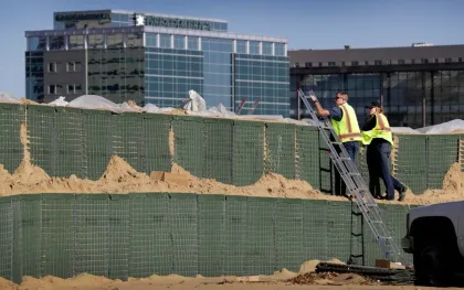 Emergency Bunker Blast Wal