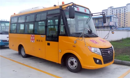 CHUFENG 18 seats school bus