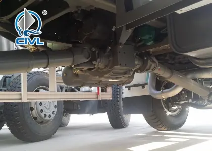 Howo 4x4 Off Road Fuel Tank Truck 6000L