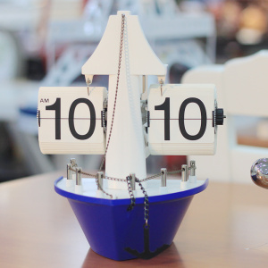 Study Living Room Sailboat Desk Flip Clock