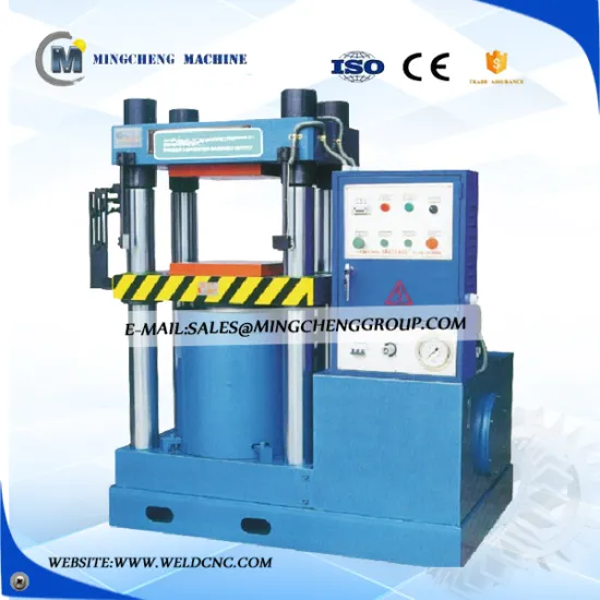 Machine with 4 column hydraulic power press