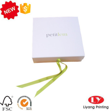 Folding Gift Clothes Packaging Box With Ribbon