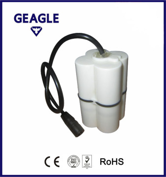 Compact 6V Waterproof Battery case DC5E with 4pcs*AA Batteries for Urinal flusher