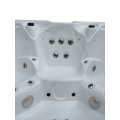 Smart large capacity hot tub for 7-person
