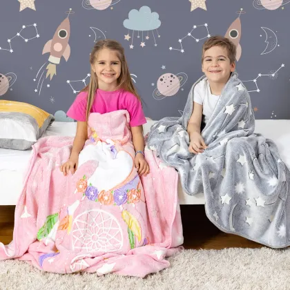 Glow-in-the-Dark Knitted Coral Fleece Hooded Blanket for Children