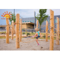 Natürliche Gebirgsspielplatz-Turm-Bergsteiger-Umwelt