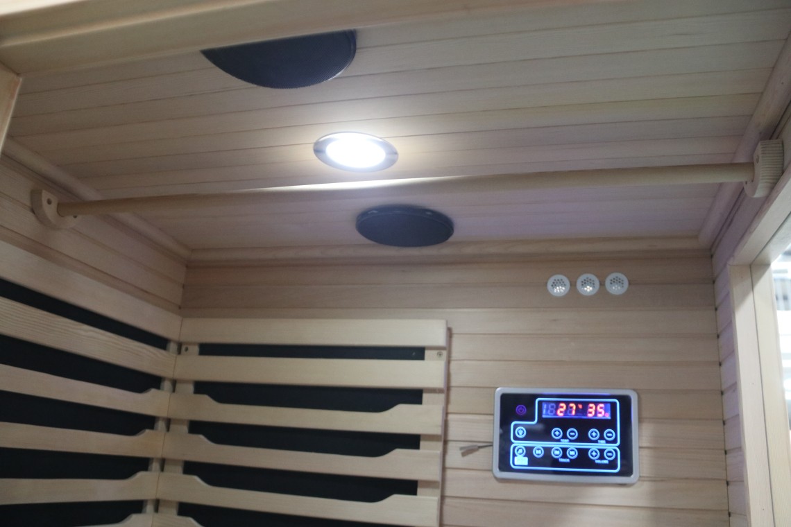 Canadian cedar Infrared sauna