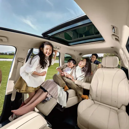 Huawei AITO M7 Luxury Hybrid Electric SUV