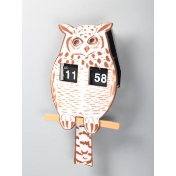 Horloge à rabat en forme de hibou intéressante