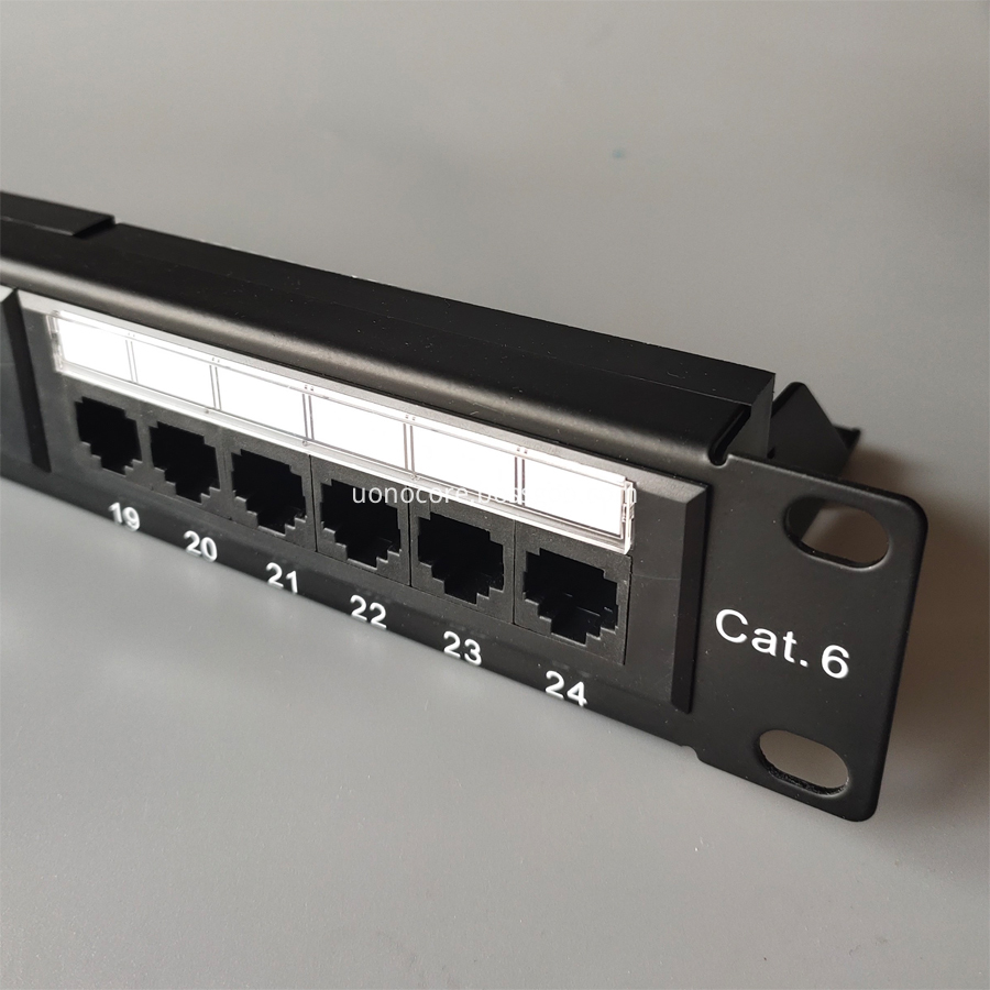 24 ports CAT6 patch panel