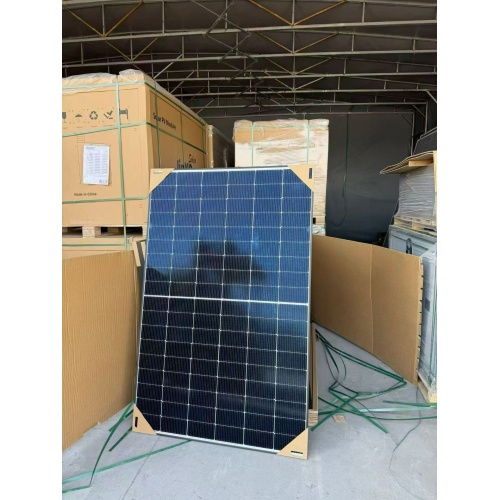 Módulo fotovoltaico Canadian Solar A-grade 615-705W