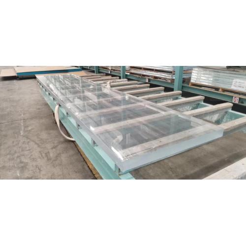 Transparent Plexiglass acrylic sheets in customizable sizes