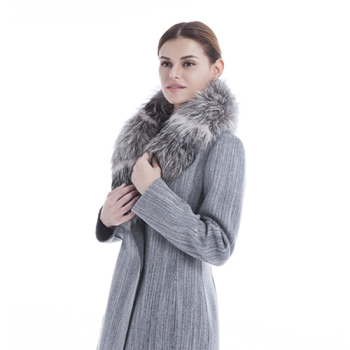 Casaco de inverno de cashmere cinza elegante