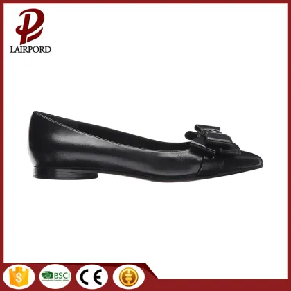 Pointed black flat leather new style shoes