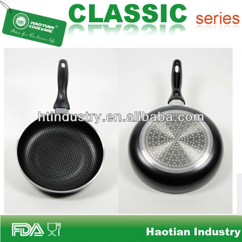 Aluminum non-stick fry pan with honeycomb