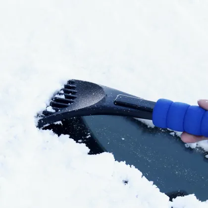 Bear Claw Ice Snow Scraper with Foam Grip