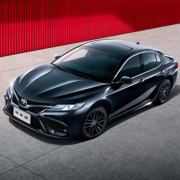 Hot Sale Toyota Camry 2023: 2.0L CVT & 2.5L AT Mid-size Car for Adults
