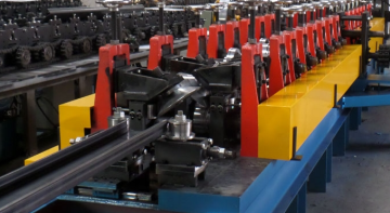 Shelf buckle beam forming production line