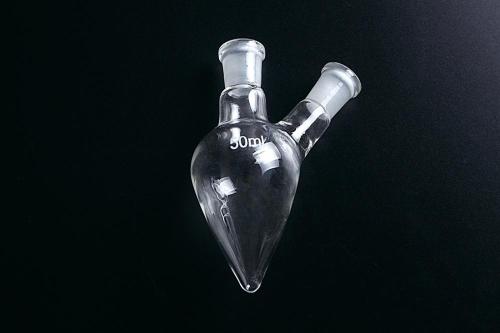 Pear Shaped Flask dengan Two Necks Ground Ground Mouth