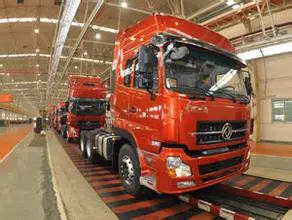Dongfeng tractor truck 371hp 6x4 tractor truck