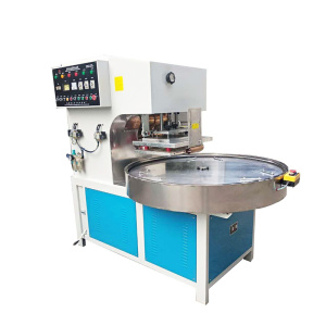 Turntable type high frequency sealing machine