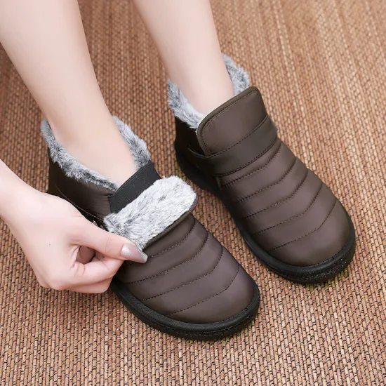 Winter plush flat bottomed buttoned snow boots