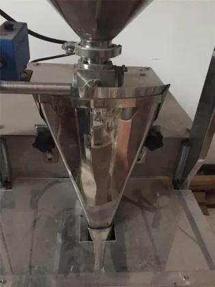Vertical Liquid Milk Vinegar Soy Sauce Packing Machine