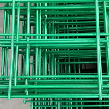 Green PVC Coated Hardware Cloth Weld Wire Mesh Fence Panels