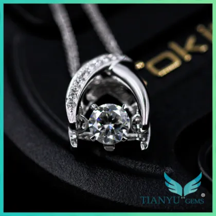 Moissanite diamond Pendant designs, 0.5CT VVS Clarity Moissanite diamond pendant set for women