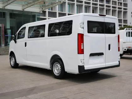 Changan Yuexing Star Electric Vehicle: PMSM Motor, MacPherson Front Suspension, FF Drive Mode