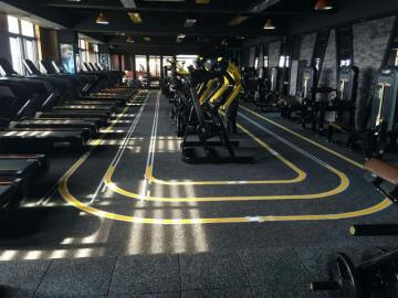 tappetini in gomma per l'interblocco della palestra