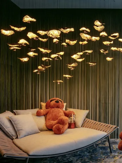 Minimalist Noridc Contemporary glass leaf chandelier