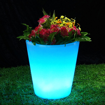 Environment-Friendly Waterproof Flowerpot - Simple White with Colorful Design for Hotels