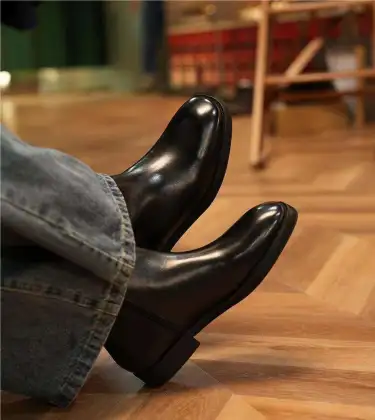 Kemayanni Thick Soled Chelsea Boots - Black Genuine Leather