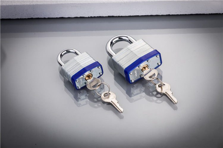 master lock laminated