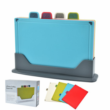 Kleurgecodeerde plastic hakplaten ingesteld met houder - gadgets van keukenaccessoires