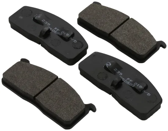 Auto Brake Pads for Toyota HiAce Pickup 1983 - 0446535160 0449135021 Brake System