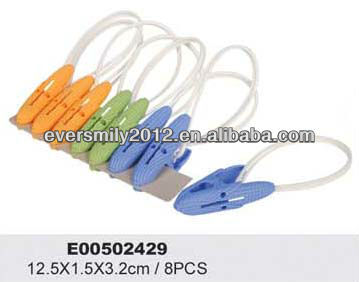 Platic clothes clip with plastic string
