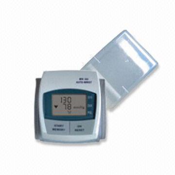 Wrist Digital Sphygmomanometer, 60 Groups Memories, Measures 65x78x28mm