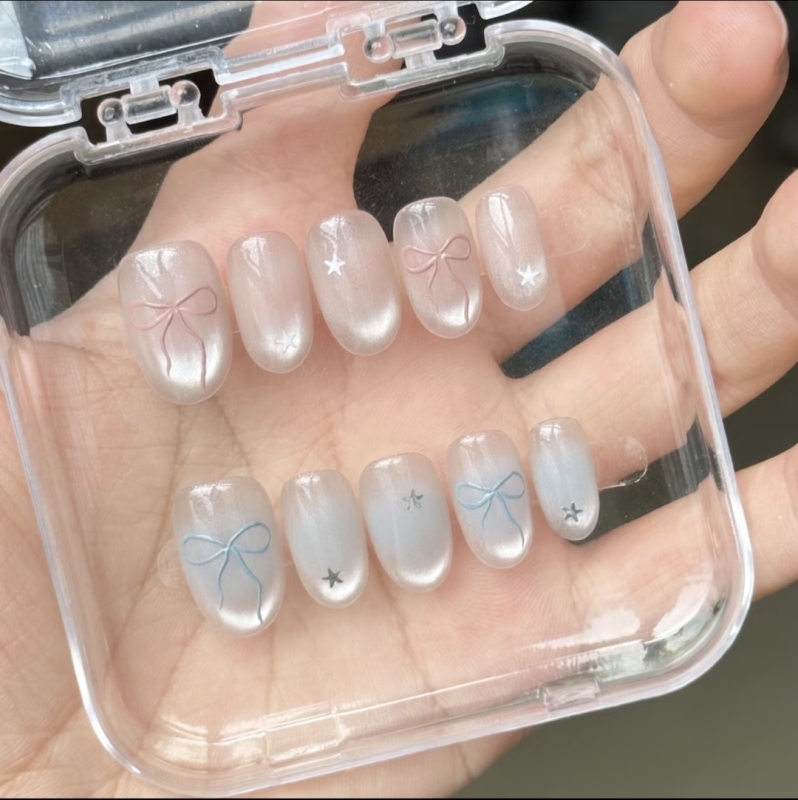 Mandarin Duck and Bowknot Elegant Handcrafted Wearable Nail Set