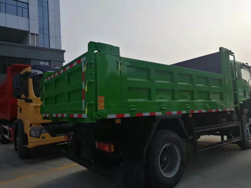 تعدين جديد Tipper Howo 6x4 Dump Truck