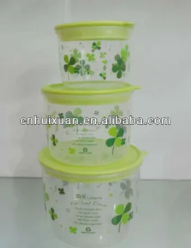 Plastic storage container