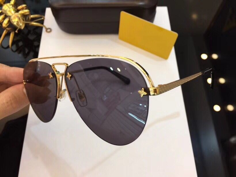Oval Woman Sunglasses