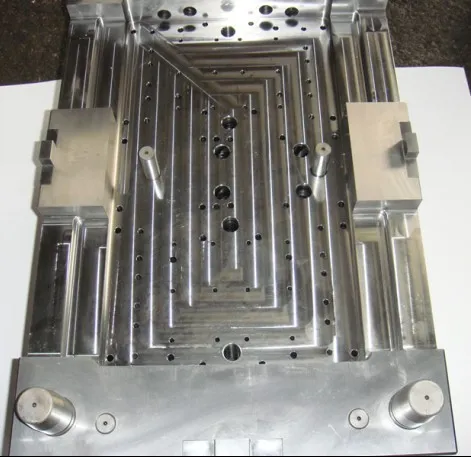 plastic injection mould base and mold