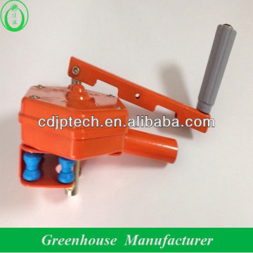 Greenhouse manual roll up for long length