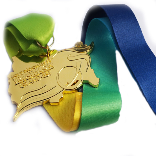 Medaglia di metallo da tennis da triathlon sportiva maratona sportiva all&#39;ingrosso