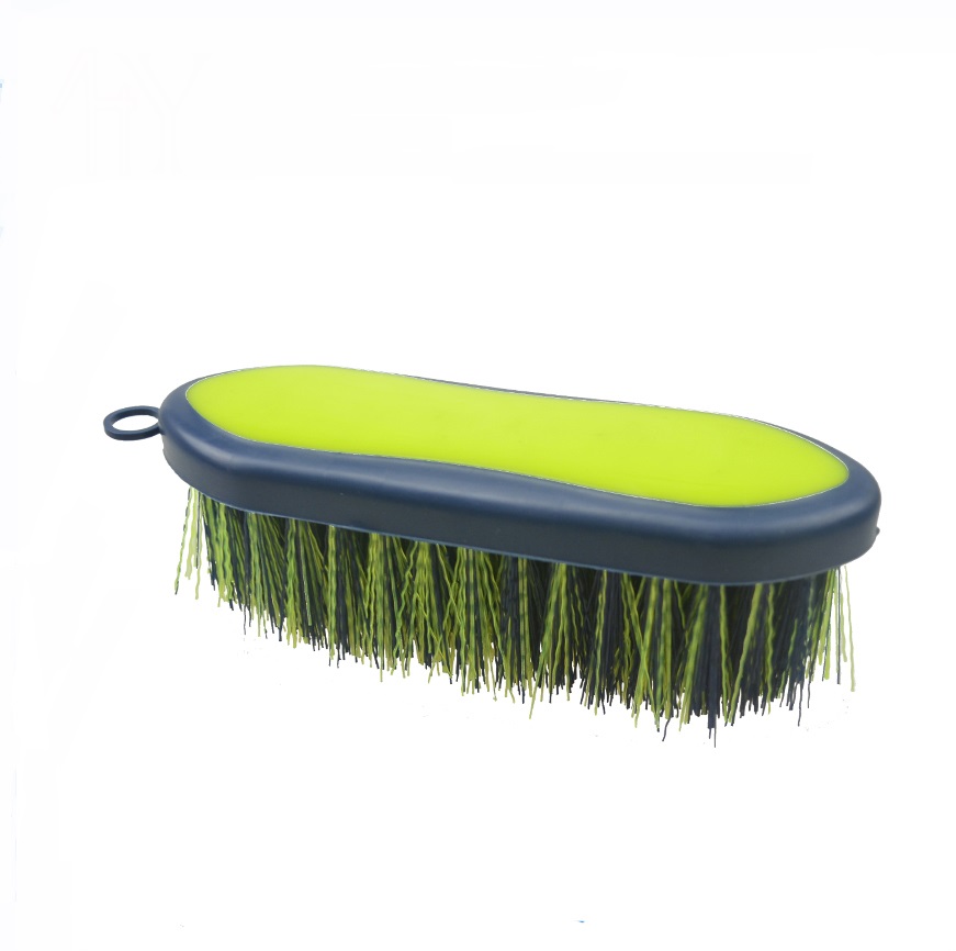 Brosse à chevaux de taille moyenne de softtouch