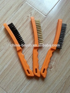 steel wire brush with plastic handle